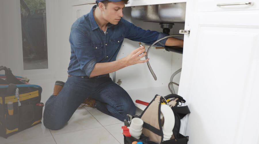 Professional same day plumber in Williamsfield, IL
